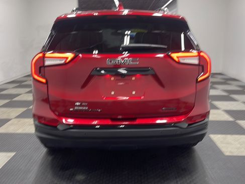 Used 2023 GMC Terrain SLT w/ Tech Package AWD/4WD image 18