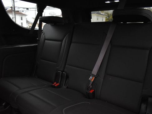 Used 2022 GMC Yukon XL Denali image 18