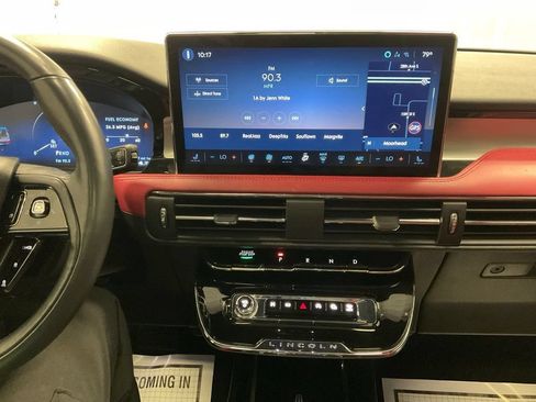 Used 2023 Lincoln Corsair Reserve w/ Equipment Group 201A AWD/4WD image 25