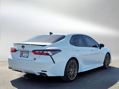 Used 2024 Toyota Camry SE w/ Convenience Package AWD/4WD image 5