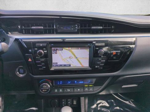 Used 2015 Toyota Corolla S Premium image 15