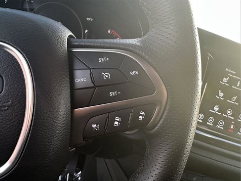 Used 2024 Dodge Durango SXT w/ SXT Blacktop Group AWD/4WD image 18