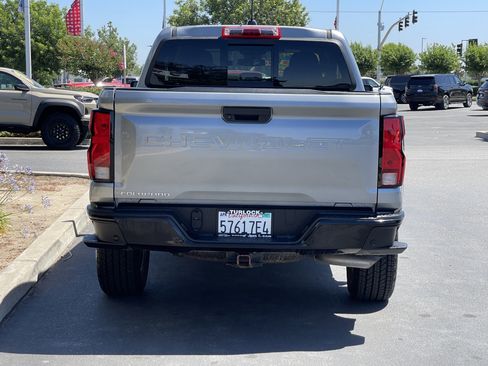 Used 2025 Chevrolet Colorado W/T AWD/4WD image 7