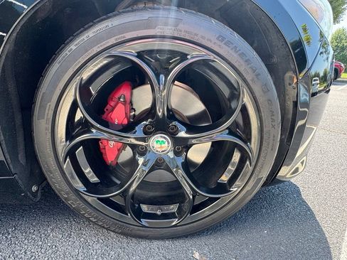 Used 2018 Alfa Romeo Giulia AWD image 10