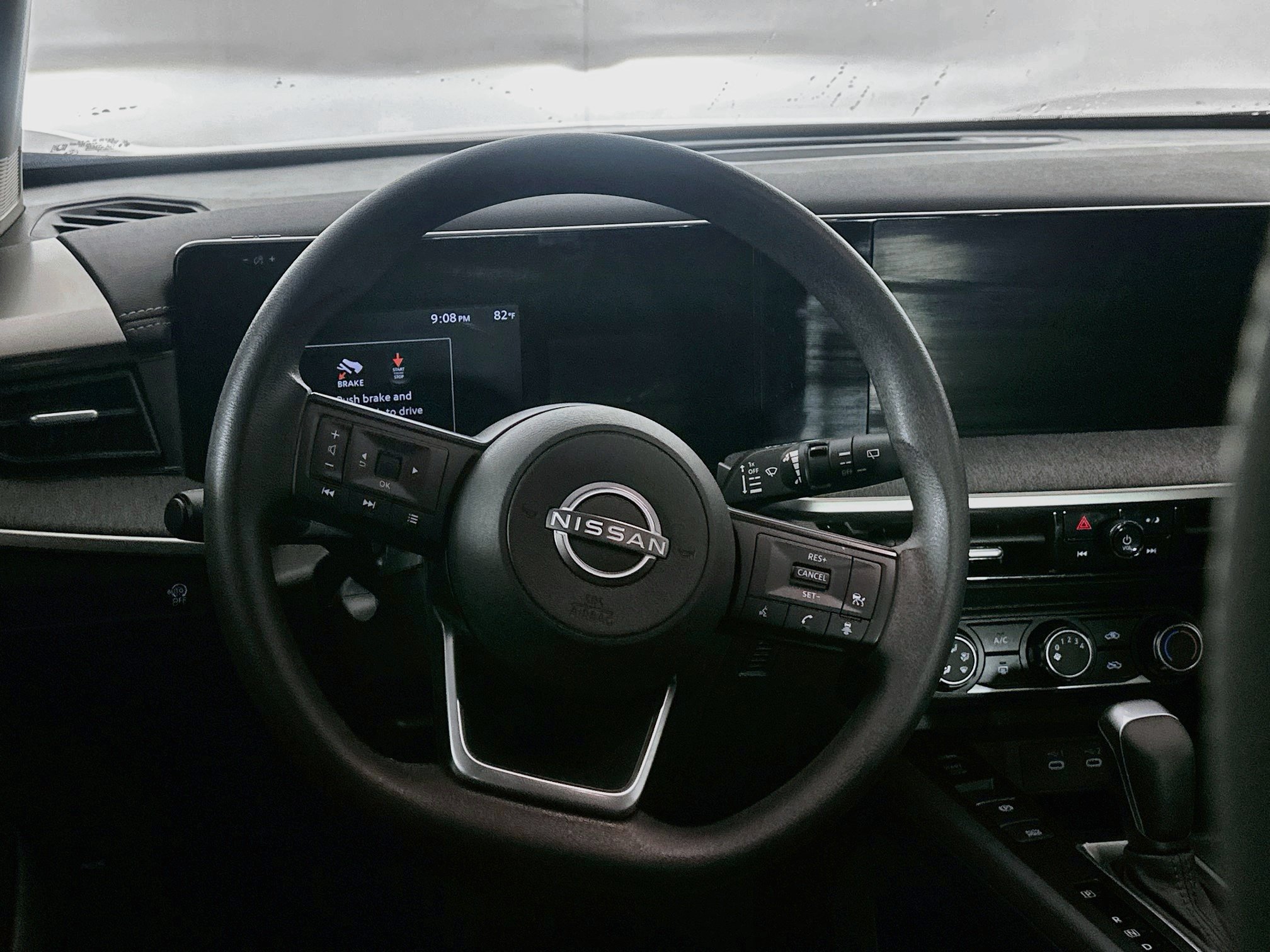 Used 2025 Nissan Kicks SV FWD image 18