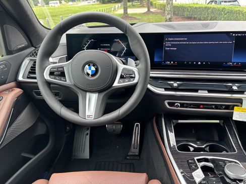 New 2027 BMW X7 xDrive40i w/ M Sport Package AWD/4WD image 19