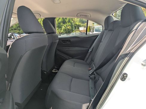 Used 2025 Toyota Corolla LE FWD image 25