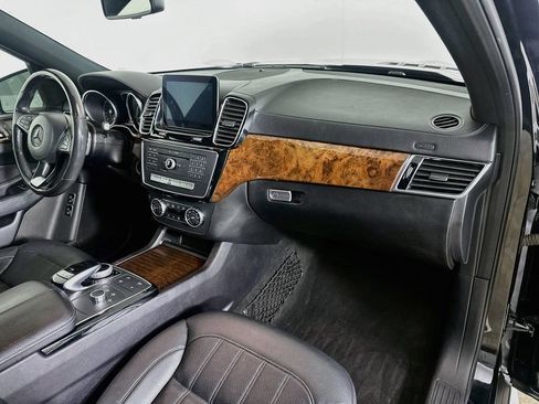 Used 2018 Mercedes-Benz GLS 450 4MATIC image 34