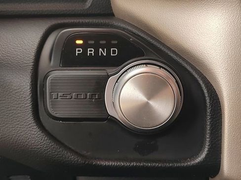 Used 2019 RAM 1500 Laramie RWD image 19