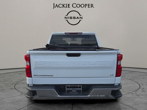 Used 2020 Chevrolet Silverado 1500 LT w/ Remote Start Package image 4