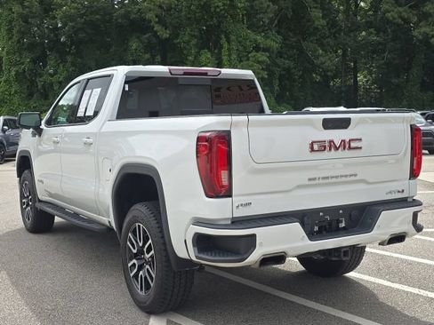 Used 2022 GMC Sierra 1500 AT4 w/ AT4 Premium Package AWD/4WD image 3