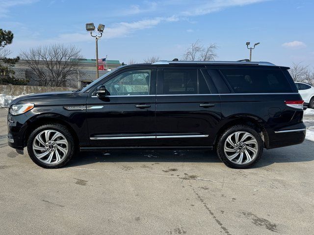 Used 2022 Lincoln Navigator L Reserve AWD/4WD image 11