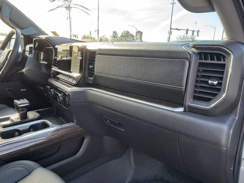 Used 2026 Chevrolet Silverado 1500 LT Trail Boss w/ Safety Package AWD/4WD image 27