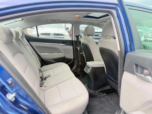 Used 2020 Hyundai Elantra Value Edition FWD image 12