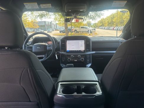 New 2025 Ford F150 XLT w/ Equipment Group 301A Standard image 40