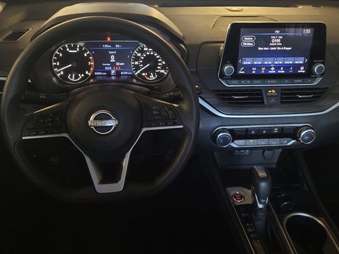 Used 2023 Nissan Altima 2.5 SV image 22