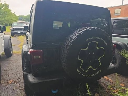 Used 2022 Jeep Wrangler Unlimited Rubicon 4xe w/ Steel Bumper Group AWD/4WD image 8
