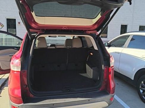 Used 2015 Ford Escape Titanium image 19