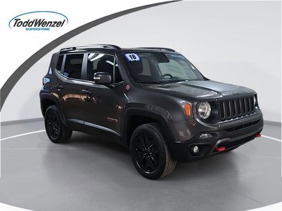 Used 2018 Jeep Renegade Trailhawk w/ UConnect 8.4 Nav Group