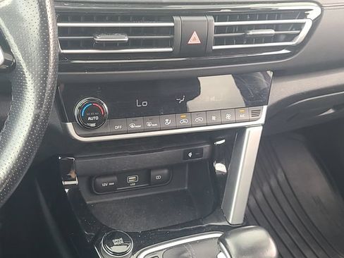 Used 2022 Kia Seltos SX w/ Sunroof Package AWD/4WD image 21