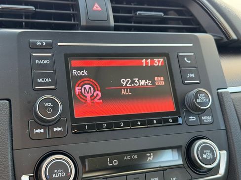 Used 2019 Honda Civic LX image 29