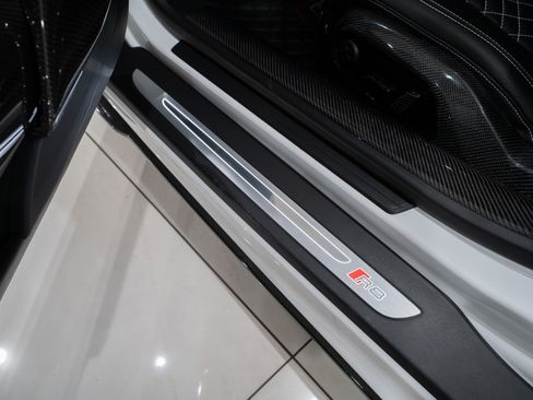 Used 2014 Audi R8 V10 AWD/4WD image 8