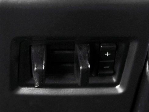 Used 2020 Ford F550 2WD Crew Cab Super Duty w/ XLT Value Package image 32