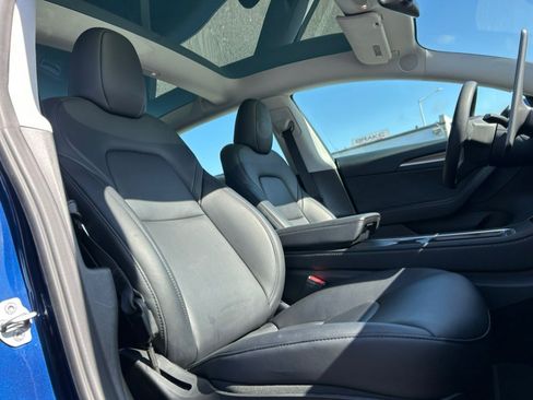 Used 2023 Tesla Model 3 Standard Range RWD image 30