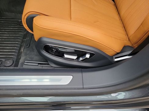 New 2026 Audi A8 L 3.0T AWD/4WD image 12