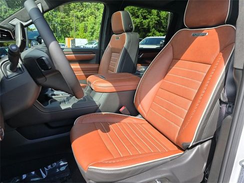 New 2025 GMC Sierra 2500 Denali Ultimate image 22