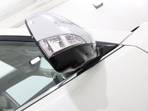 Used 2018 Nissan Armada Platinum w/ Captain Seat Package image 11