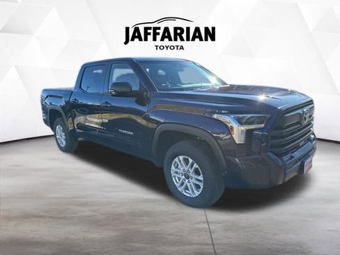 New 2026 Toyota Tundra SR5 w/ SR5 Premium Package image 4
