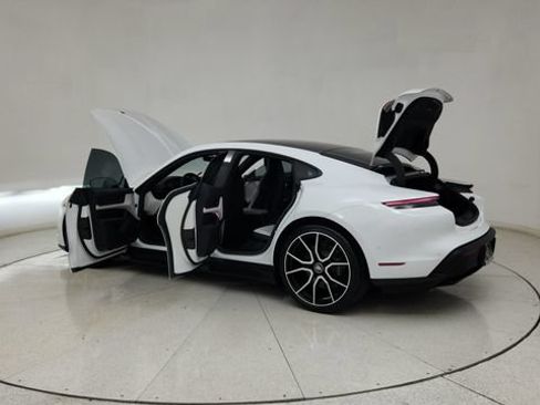 Used 2023 Porsche Taycan w/ Premium Package RWD image 17
