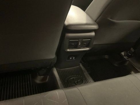 Used 2019 Toyota RAV4 XLE image 27