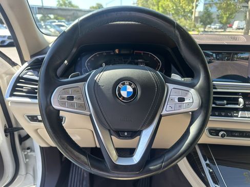 Used 2019 BMW X7 xDrive50i w/ Premium Package AWD/4WD image 14