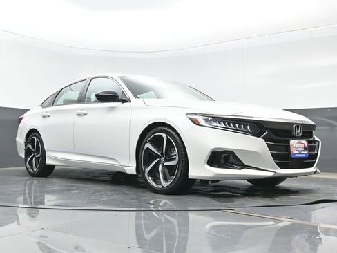 Certified 2022 Honda Accord Sport image 27