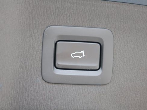 Certified 2023 MAZDA CX-5 Carbon Edition image 9