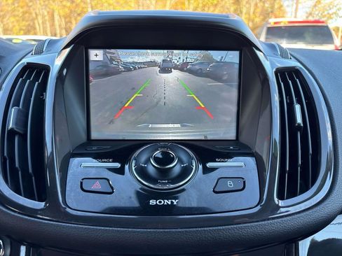 Used 2016 Ford Escape Titanium image 23