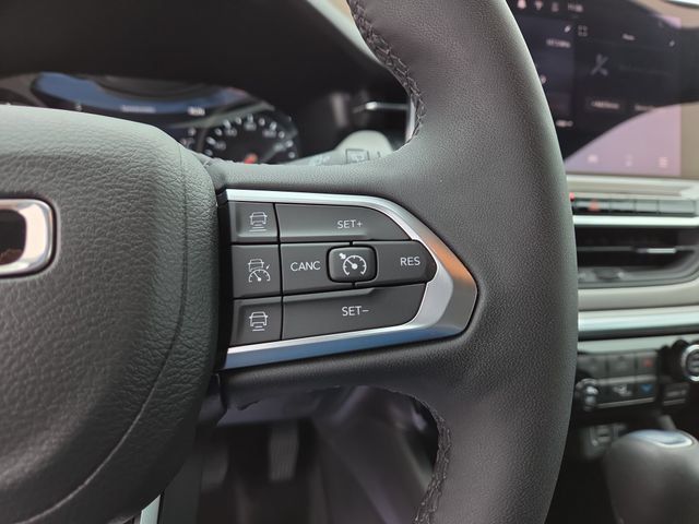 Used 2025 Jeep Compass Limited AWD/4WD image 19