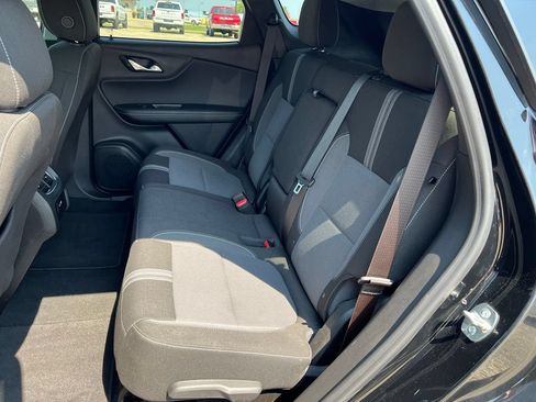 Used 2025 Chevrolet Blazer LT AWD/4WD image 21