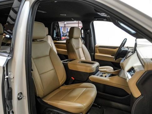 Used 2021 Chevrolet Tahoe Premier image 40