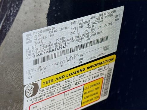 Certified 2024 Ford Expedition Platinum image 40