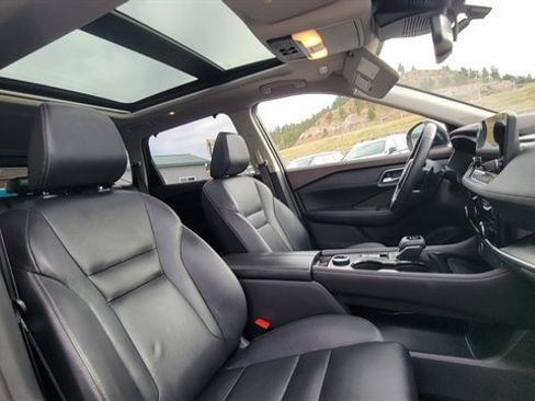 Used 2021 Nissan Rogue SL w/ Premium Package image 54