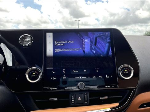 Used 2025 Lexus NX 250 FWD w/ Accessory Package (Z1) image 34