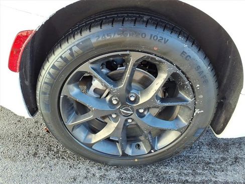 Used 2025 Chrysler Pacifica Limited image 31