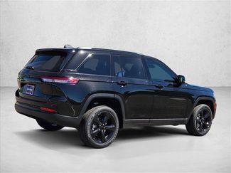 New 2025 Jeep Grand Cherokee Altitude video 2