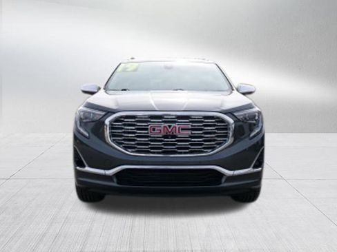 Used 2019 GMC Terrain Denali w/ Advanced Safety Package image 8