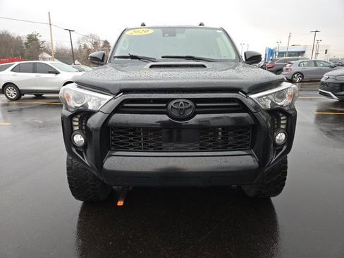 Used 2020 Toyota 4Runner TRD Off-Road Premium w/ Moonroof Package image 2
