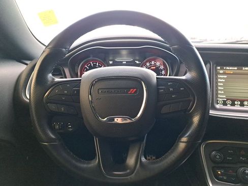 Used 2018 Dodge Challenger R/T w/ Driver Convenience Group image 17