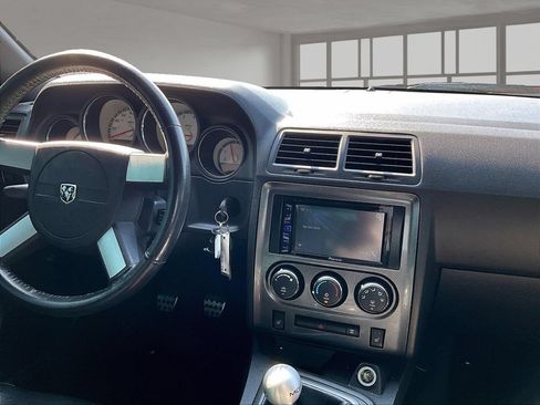 Used 2009 Dodge Challenger R/T RWD image 7